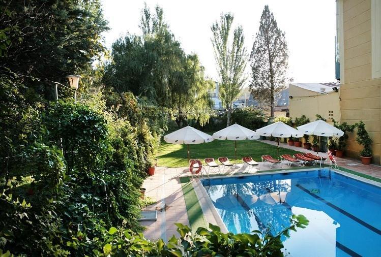 Hotel Torres I Villanueva Del Arzobispo Exterior photo